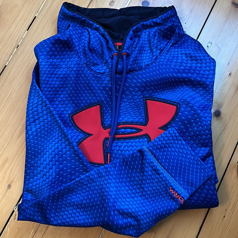 Under Armour hoodie, front pocket.